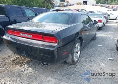 2013 Dodge Challenger Sxt z USA, uszkodzony, nr VIN 2C3CDYAG2DH708784